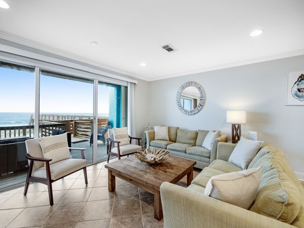 Beautiful Beachfront 4 Bedroom Rental in Navarre Beach