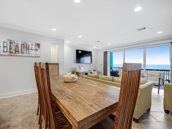 Beautiful Beachfront 4 Bedroom Rental in Navarre Beach