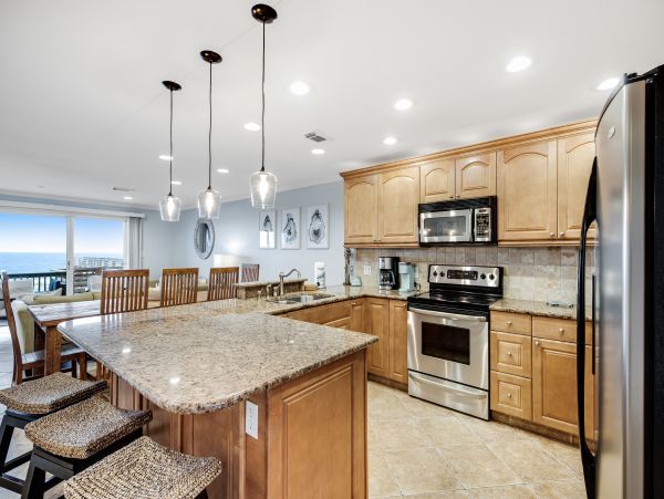 Beautiful Beachfront 4 Bedroom Rental in Navarre Beach