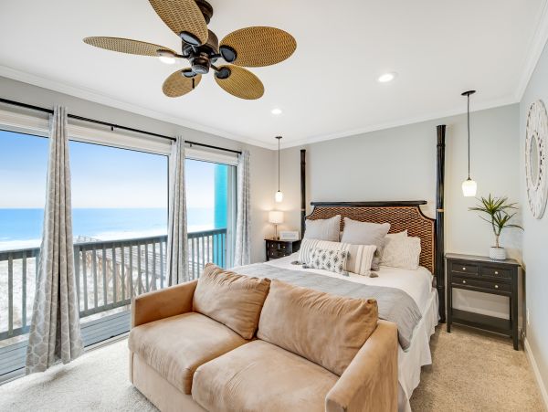 Beautiful Beachfront 4 Bedroom Rental in Navarre Beach