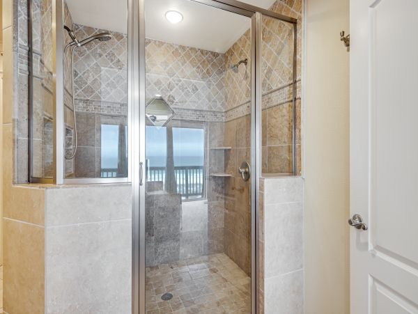 Beautiful Beachfront 4 Bedroom Rental in Navarre Beach