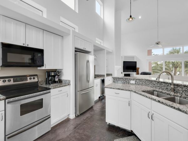 Navarre Beach Vacation Home Four Bedroom Walk to Beach