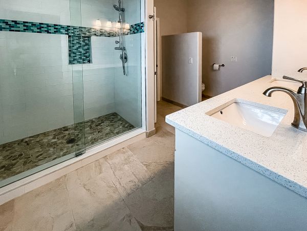 Navarre Beach Vacation Home Four Bedroom Walk to Beach