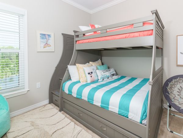 Navarre Beach Vacation Home Four Bedroom Walk to Beach