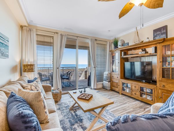 Delightful Vacation Condo with Full Ocean Views