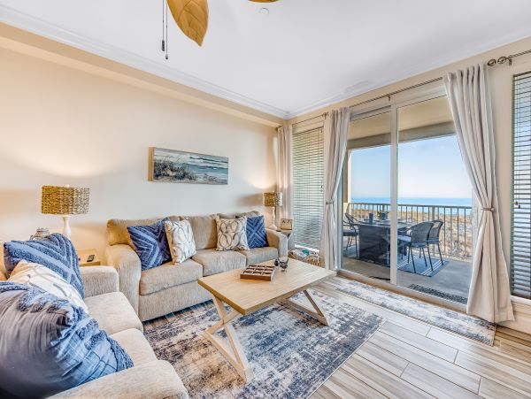 Delightful Vacation Condo with Full Ocean Views