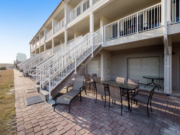 Delightful Vacation Condo with Full Ocean Views