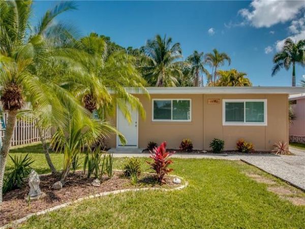 Fort Myers Vacation Home With Three Bedrooms Sleeps Six