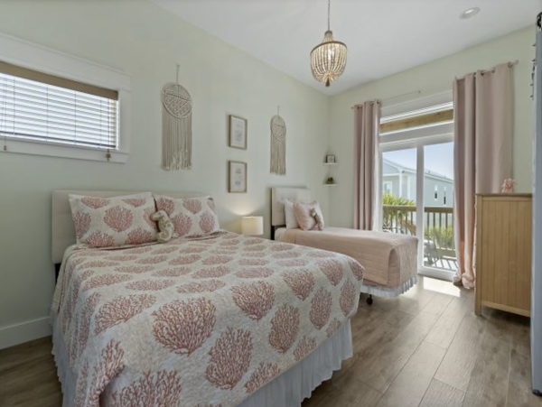 Navarre Beach Home Overlooking Santa Rosa Sound
