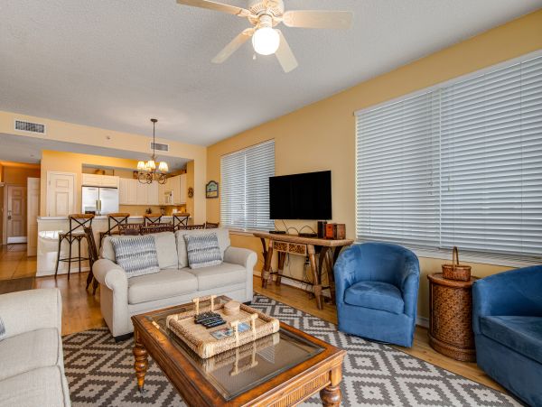 Luxury Oceanfront Condo 3-Bedroom with Stunning Views
