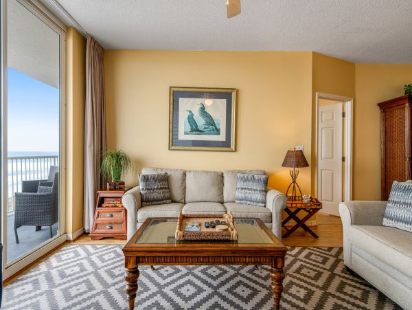 Luxury Oceanfront Condo 3-Bedroom with Stunning Views