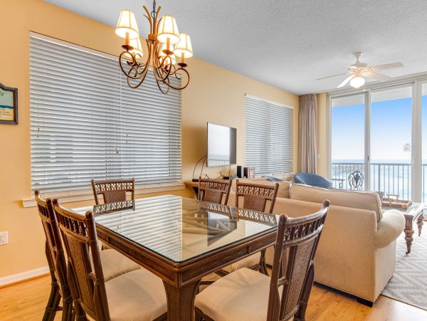 Luxury Oceanfront Condo 3-Bedroom with Stunning Views