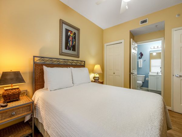 Luxury Oceanfront Condo 3-Bedroom with Stunning Views