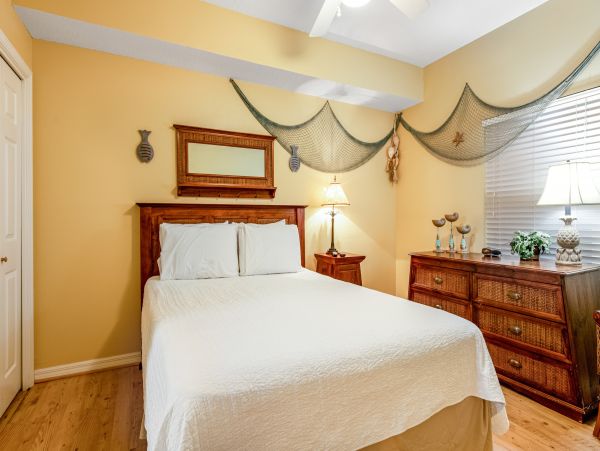 Luxury Oceanfront Condo 3-Bedroom with Stunning Views