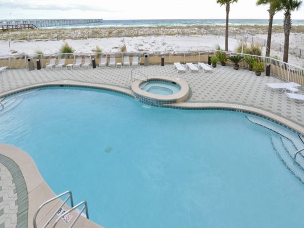 Luxury Oceanfront Condo 3-Bedroom with Stunning Views