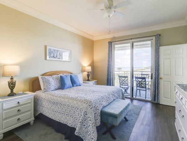 Gorgeous 4 Bedroom Condo Full Ocean View Sleeps 10