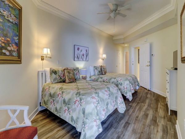 Gorgeous 4 Bedroom Condo Full Ocean View Sleeps 10