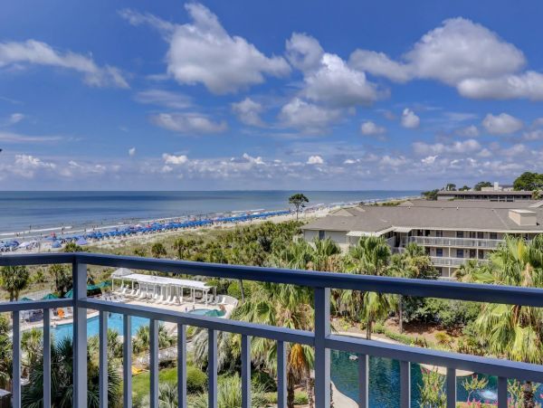Gorgeous 4 Bedroom Condo Full Ocean View Sleeps 10