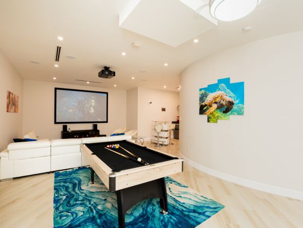 Oceanfront Cayman Island Vacation Home Five Bedroom