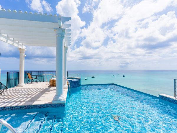 Oceanfront Cayman Island Vacation Home Five Bedroom