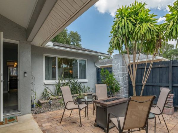 Luxury Three Bedroom Rental Home in St. Petersburg