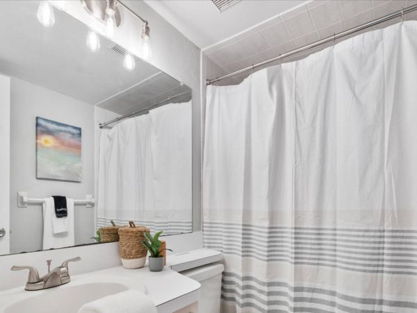 Luxury Three Bedroom Rental Home in St. Petersburg