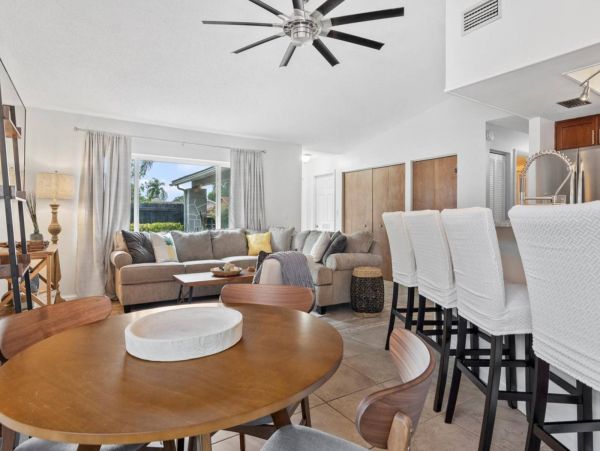Luxury Three Bedroom Rental Home in St. Petersburg
