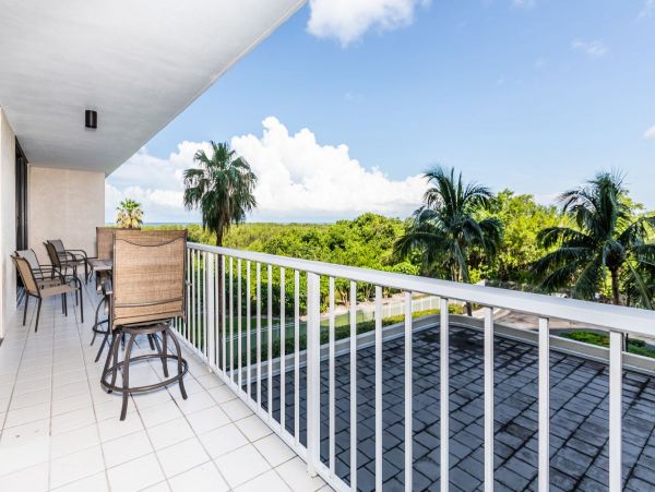 Marco Island Two Bedroom Refined Coastal Getaway