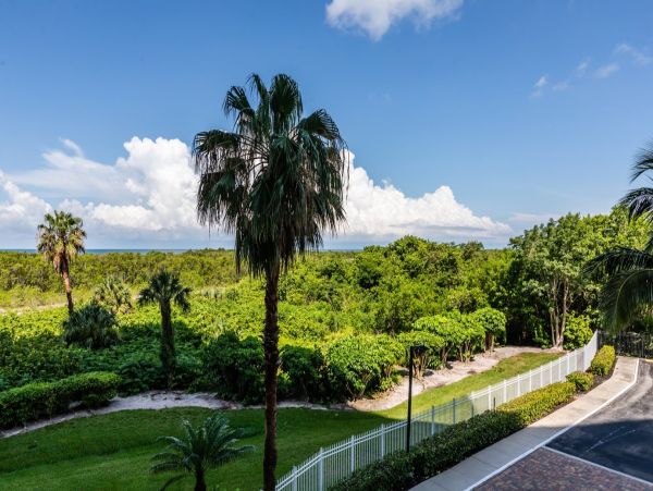 Marco Island Two Bedroom Refined Coastal Getaway