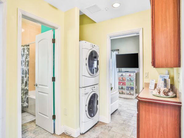New Smyrna Beach Home 1026317
