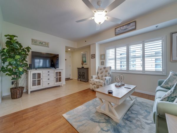 New Smyrna Beach Home 1026318