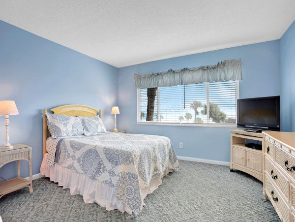 New Smyrna Beach Home 1026321