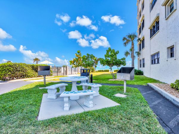 New Smyrna Beach Home 1026324