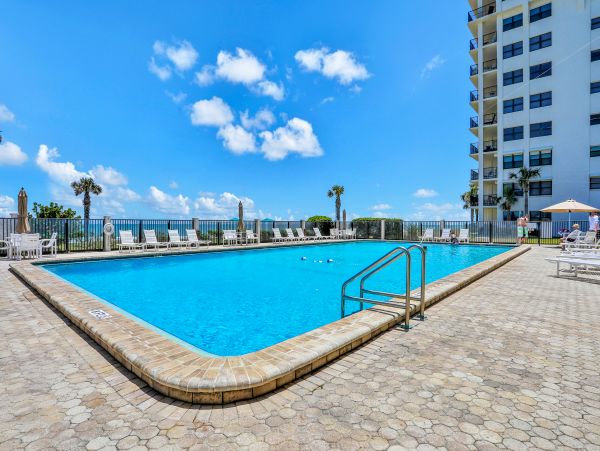 New Smyrna Beach Home 1026324