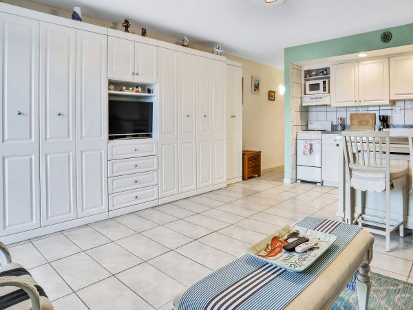 New Smyrna Beach Home 1026327
