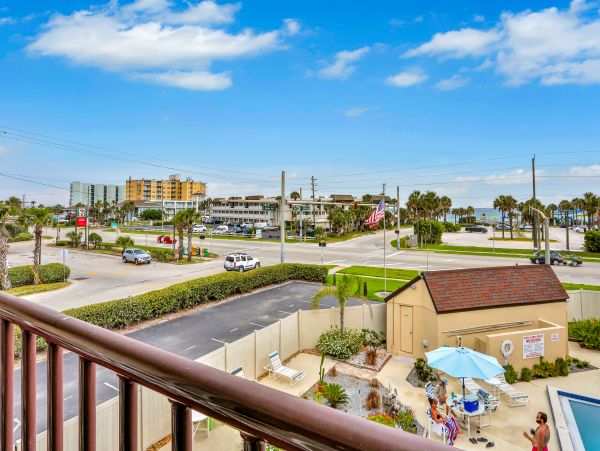 New Smyrna Beach Home 1026327