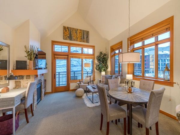 Luxurious Vacation Condo in Snowmass with Amazing Amenities