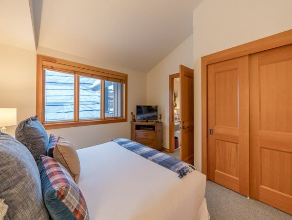 Luxurious Vacation Condo in Snowmass with Amazing Amenities