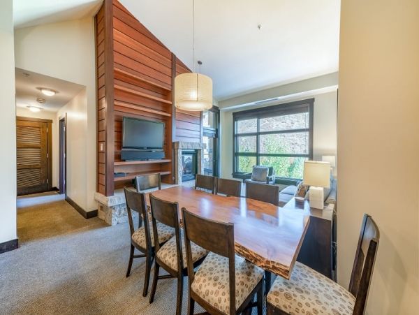 Snowmass Vacation Condo Three Bedroom Mountain Views