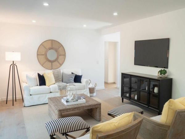 Santa Barbara Three Bedroom Walk to the Beach Vacation Home