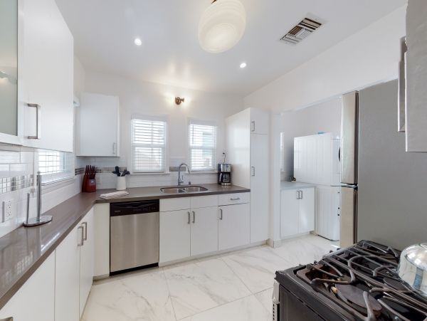 Los Angeles Home 1026402