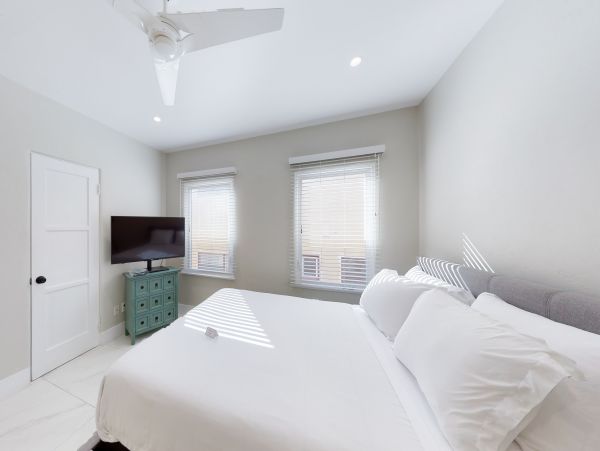 Los Angeles Home 1026402