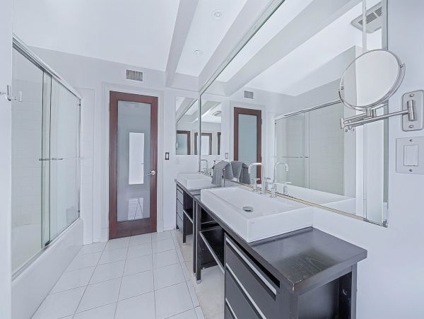 Los Angeles Home 1026403