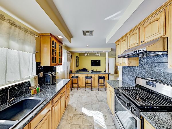Los Angeles Home 1026405