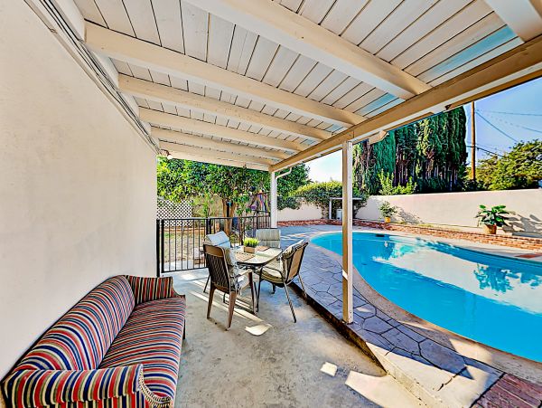 Los Angeles Home 1026405