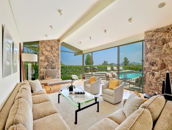 Los Angeles Three bedroom Luxury Home With Private Pool and Hot Tub