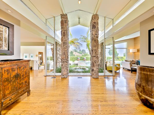 Los Angeles Three bedroom Luxury Home With Private Pool and Hot Tub