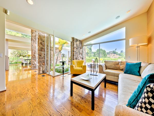 Los Angeles Three bedroom Luxury Home With Private Pool and Hot Tub