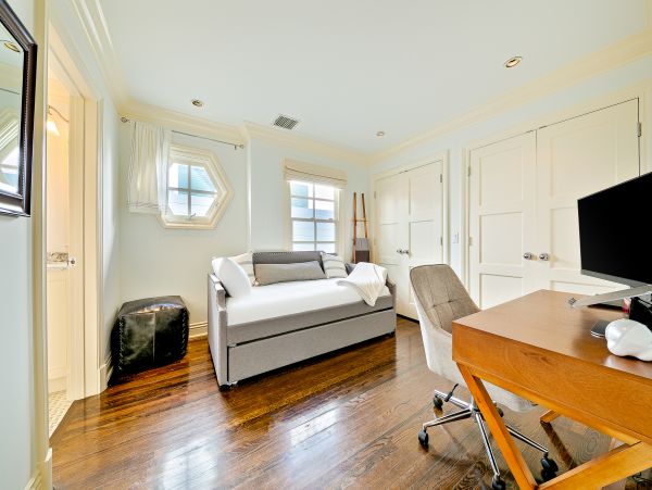 Los Angeles Home 1026418