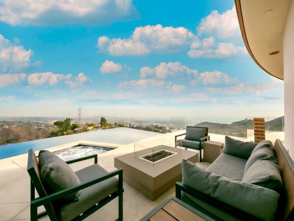 Los Angeles Home 1026420